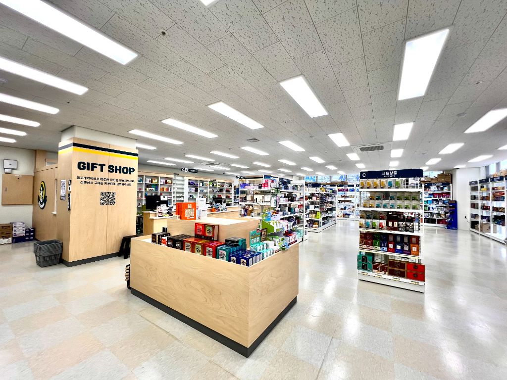 GIFT SHOP 코너